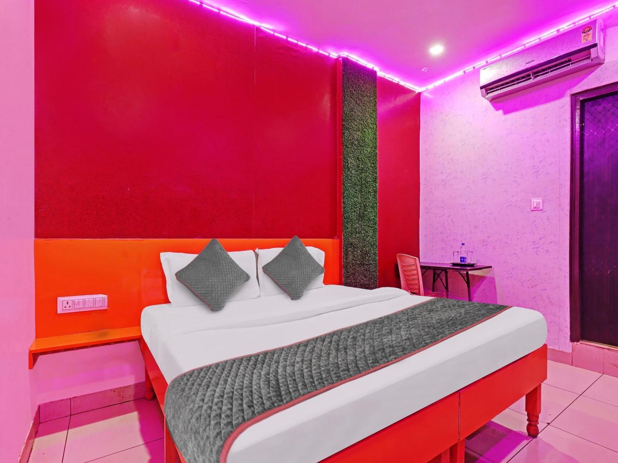 O Small Town 4* Najafgarh